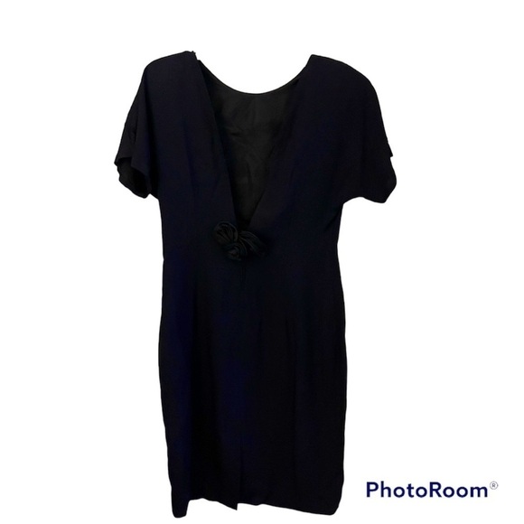 VINTAGE Lbd Rosette Detail Deep V Back - Picture 1 of 6